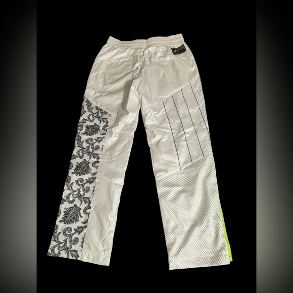 Nike Women's Woven Track Trousers
Sweats Pants Joggers White/Black Size … - Picture 7 of 13